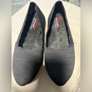 Sketchers Pointed Toe Flats